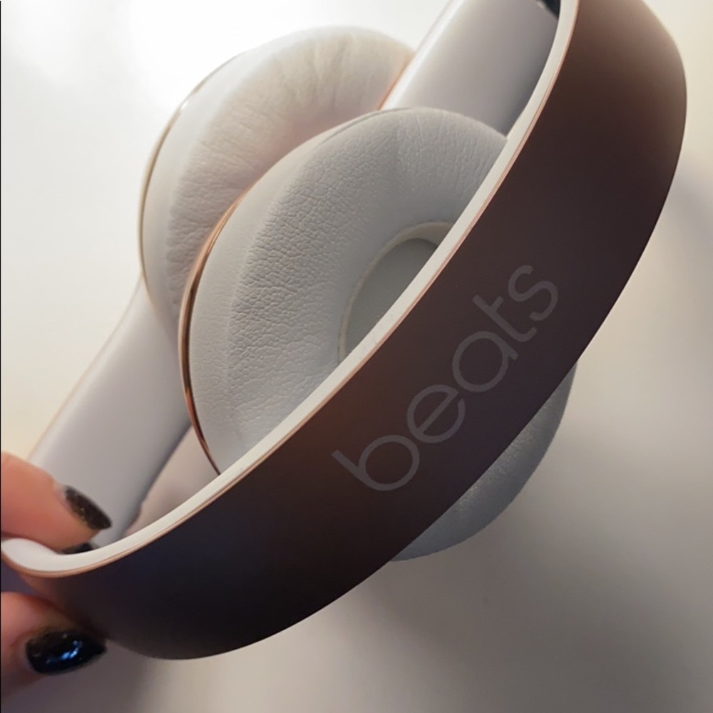 SOLO BEATS 3 headphones